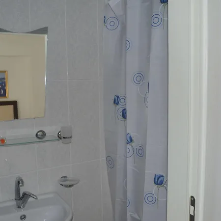 Hotel Lacivert Ayvalik
