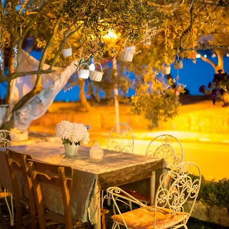 Lacivert Ayvalik