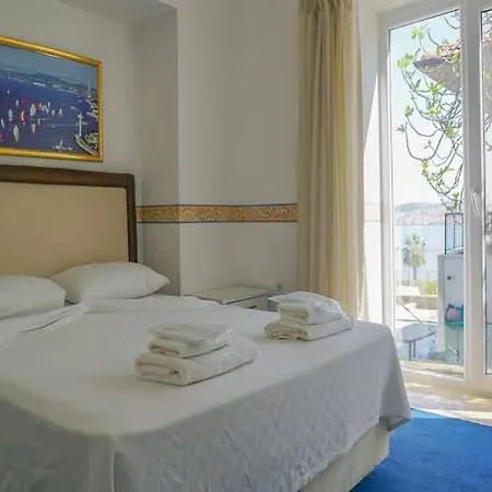 Hotel Lacivert 3*